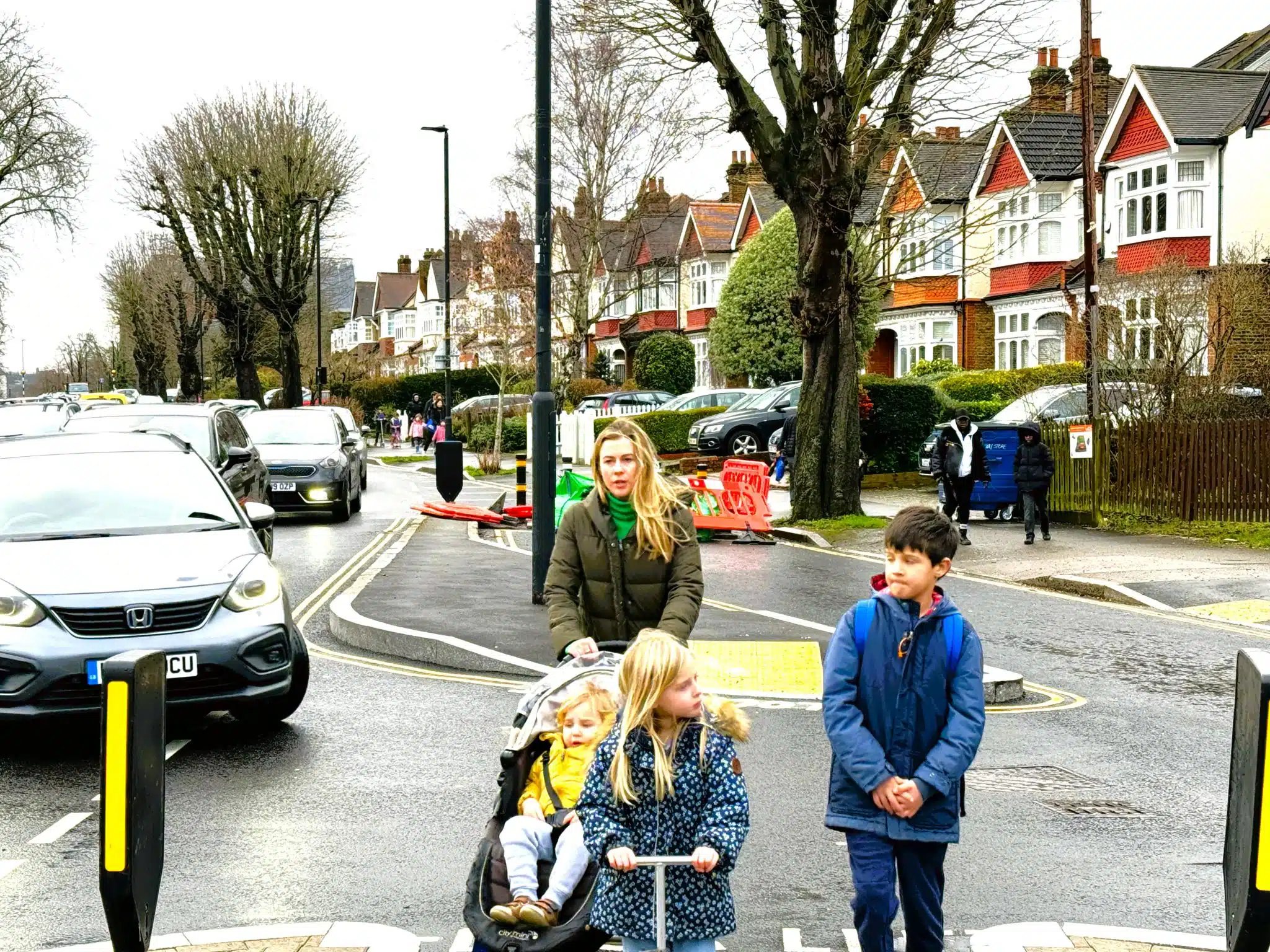 A parent Nicola Pastore battles the school run with three children Credit Nicola Pastore 1 scaled